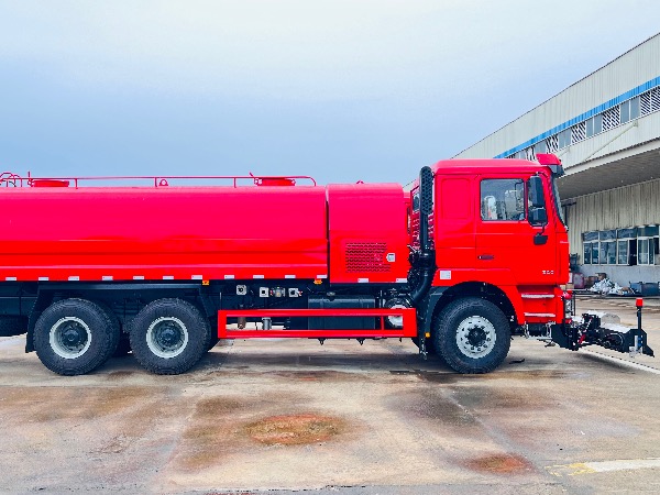 陜汽德龍F3000出口型路面清洗車|路面養(yǎng)護作業(yè)車|路面沖洗車|高壓清洗車