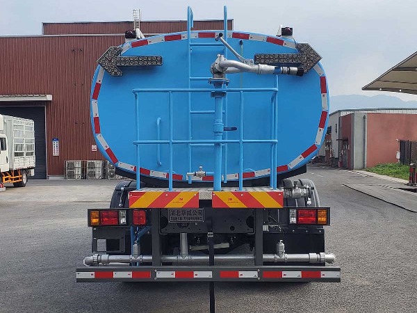 華威馳樂(lè)牌SGZ5180GPSWPBEV純電動(dòng)綠化噴灑車(chē)|中國(guó)重汽新能源EV純電動(dòng)灑水車(chē)|綠化噴灑車(chē)|路面養(yǎng)護(hù)作業(yè)車(chē)|路面清洗車(chē)|高壓清洗車(chē)
