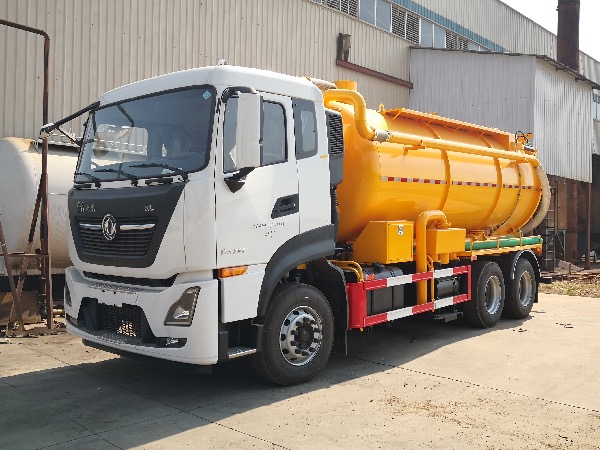 6x4東風(fēng)天龍KL后八輪吸污車｜華威馳樂(lè)牌SGZ5250GXWDF6吸污車｜東風(fēng)天龍16立方真空吸污車